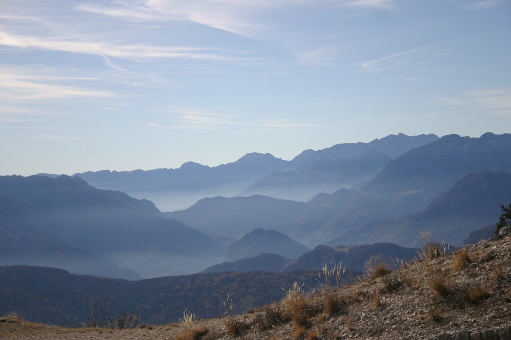 mountains, plateau, sky-1287990.jpg